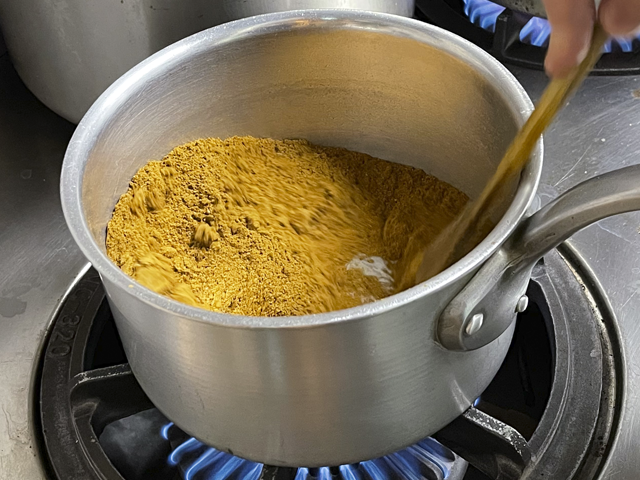 スパイス_火を入れる